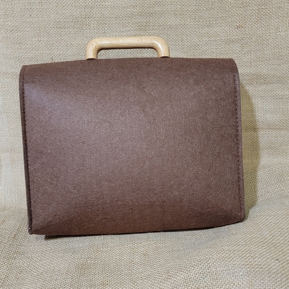 Unique Brown Felt Satchel Bag With Wood Handle and Snap Closure - Picture 2 of 7